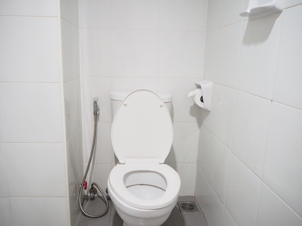 Double Room (No Window) photo 2