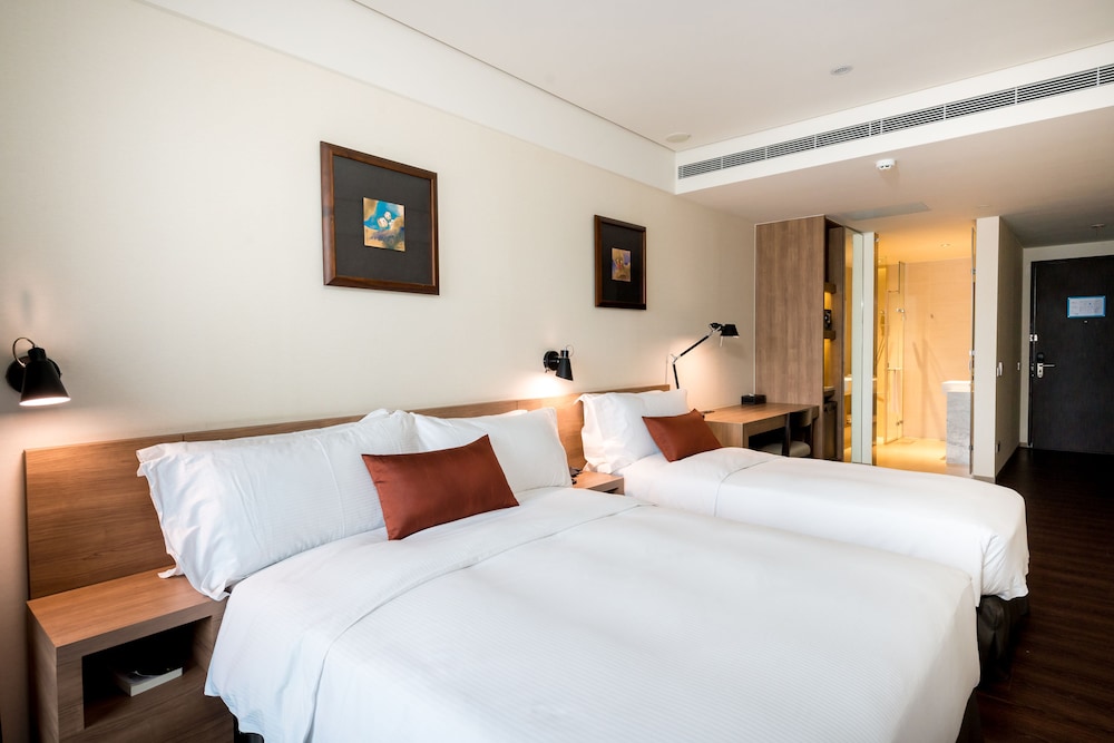 Superior Triple Room photo 3