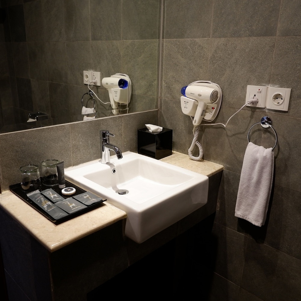 Deluxe Twin Room - Photo 5