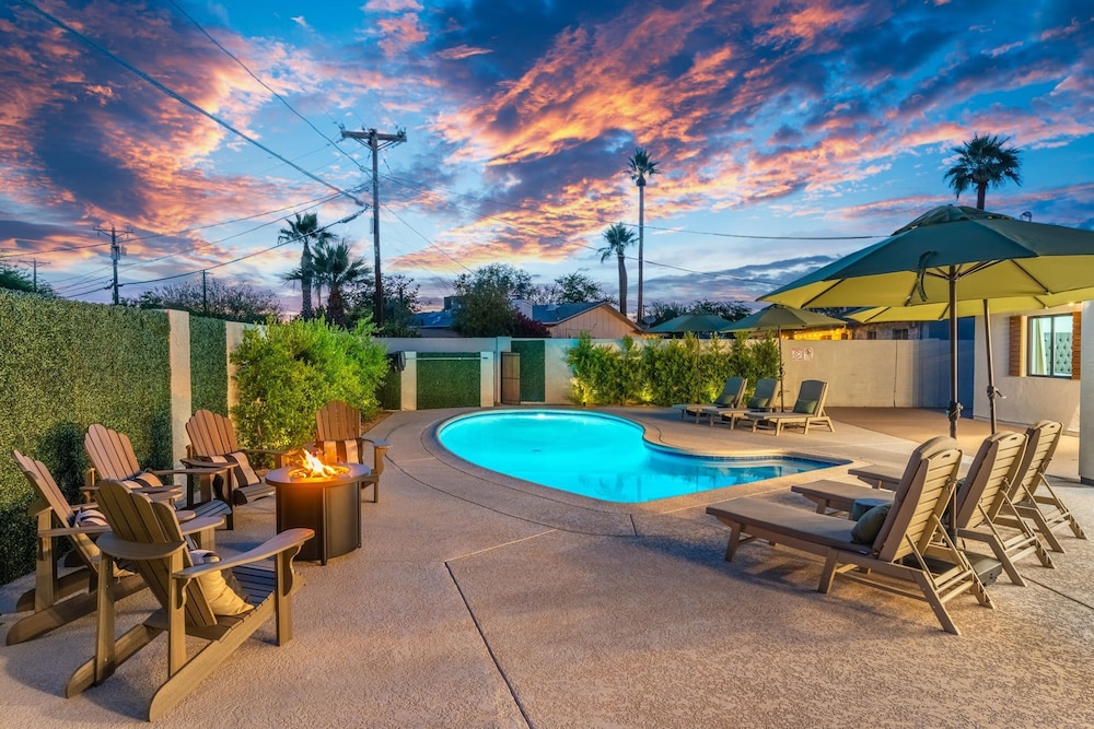 NEW The Hensley on Hubbell Designer Oasis w Pool, Photo 30