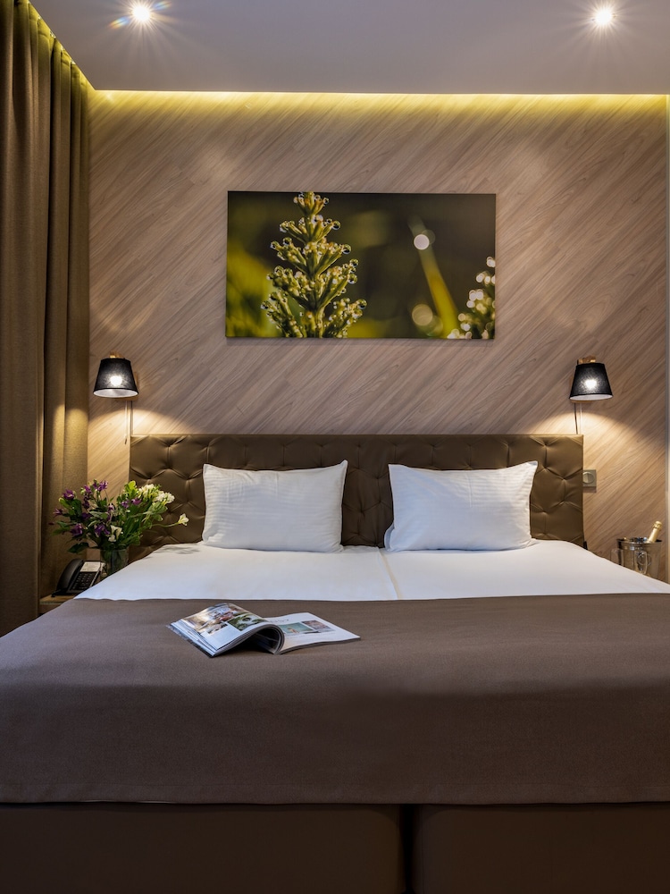 Standard Room photo 1