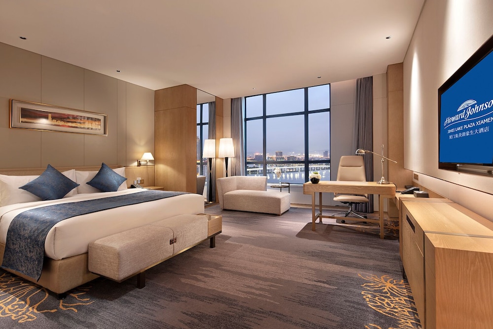 Deluxe Room, 1 Twin Bed, Non Smoking, Lake View
