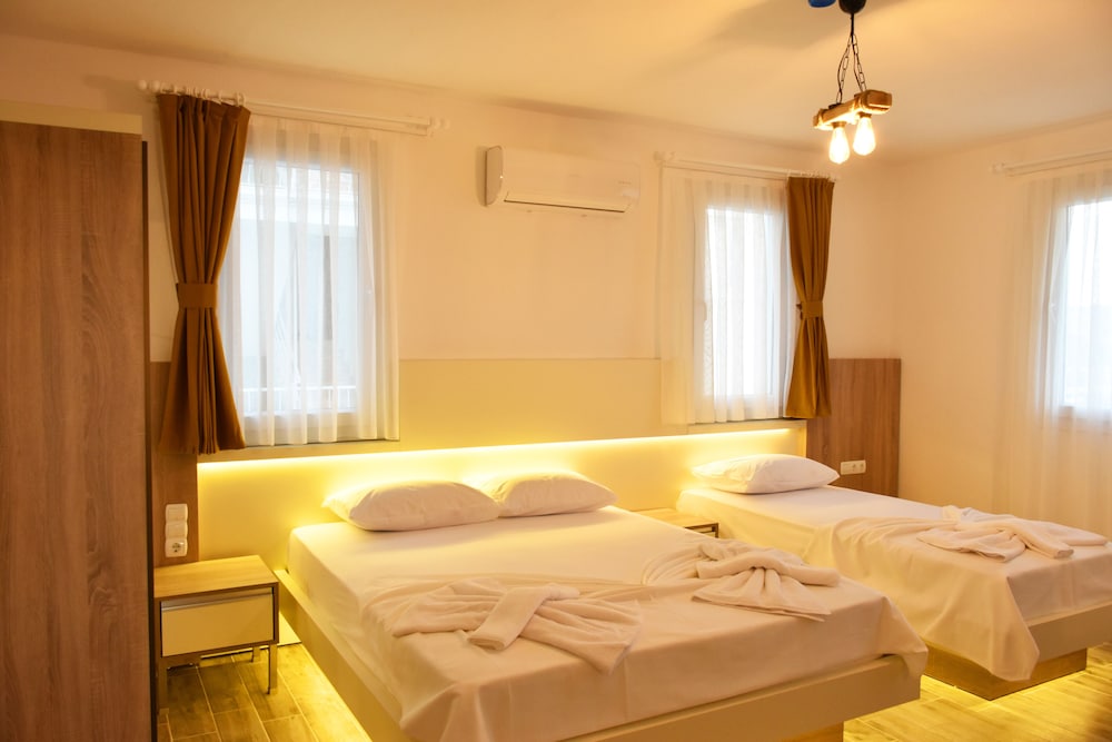 Standard Triple Room - Photo 6