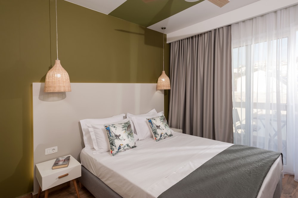 Deluxe Apartment, Terrace, Mountain View (Green Apt) photo 1