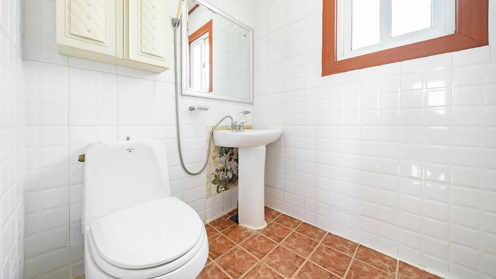 Basic Room, 1 Bedroom (Ivy) - Photo 8