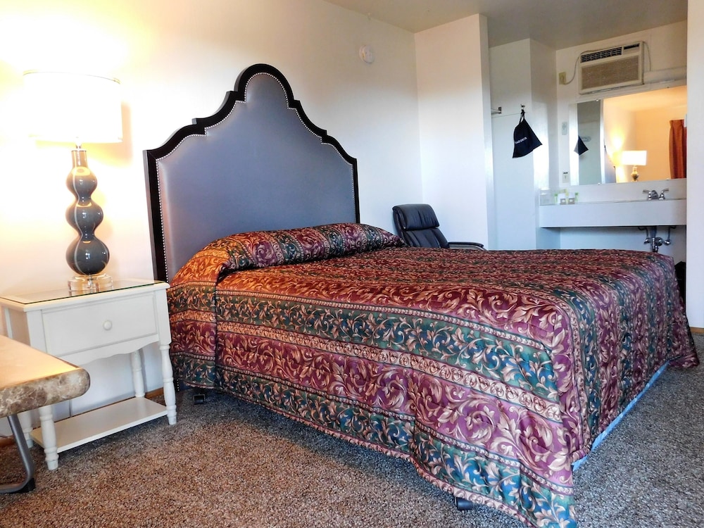 Room, 1 Queen Bed photo 3