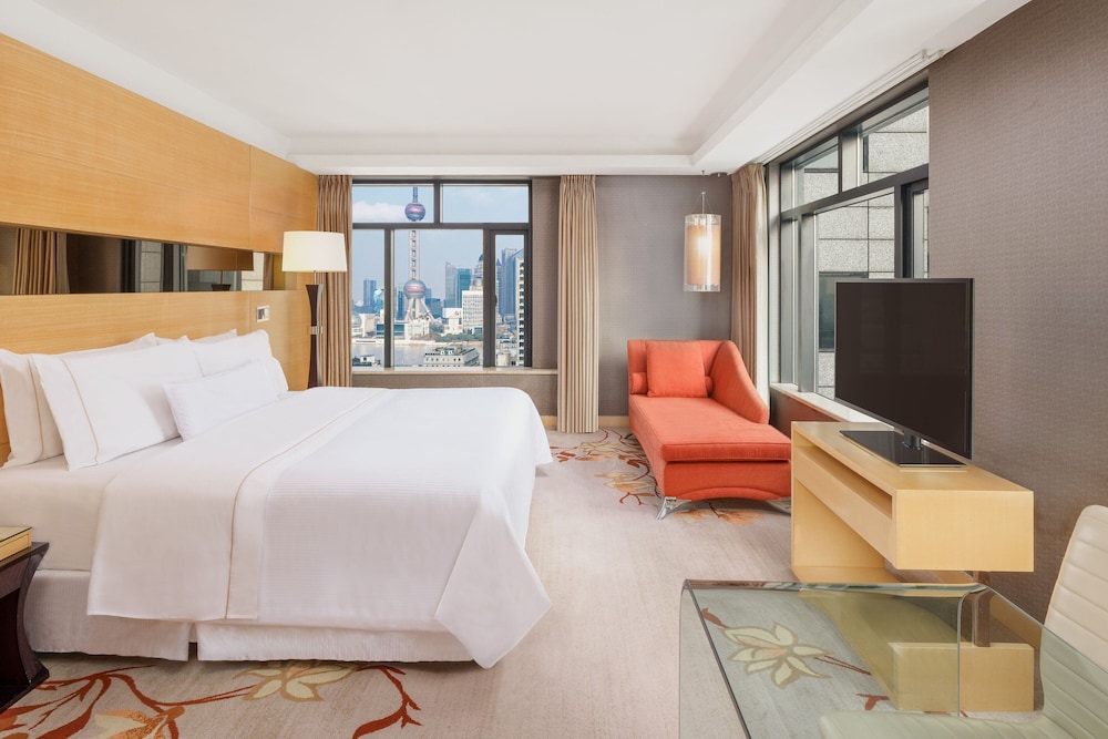 Room, 1 King Bed, Tower photo 1