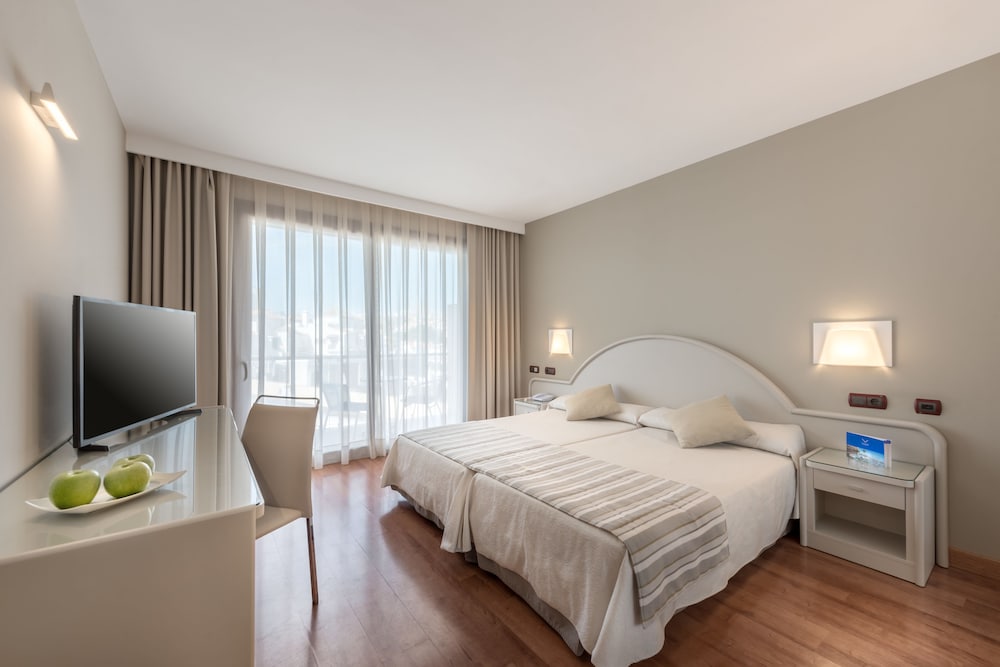 Habitación Triple Premium, Terraza, Vista al Mar (3 Adultos)