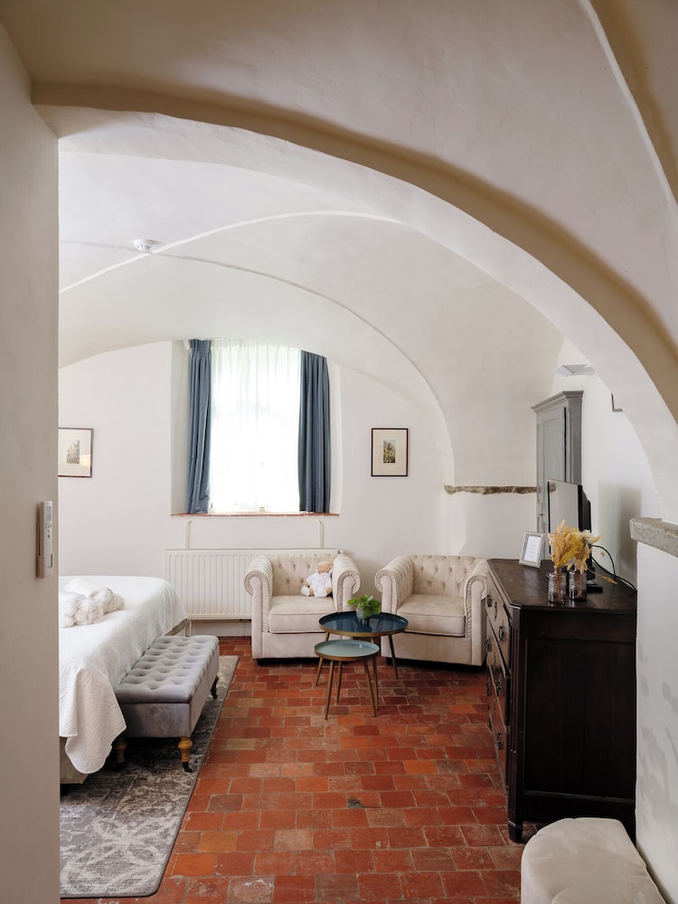 Deluxe Double Room, Canal View - Photo 22