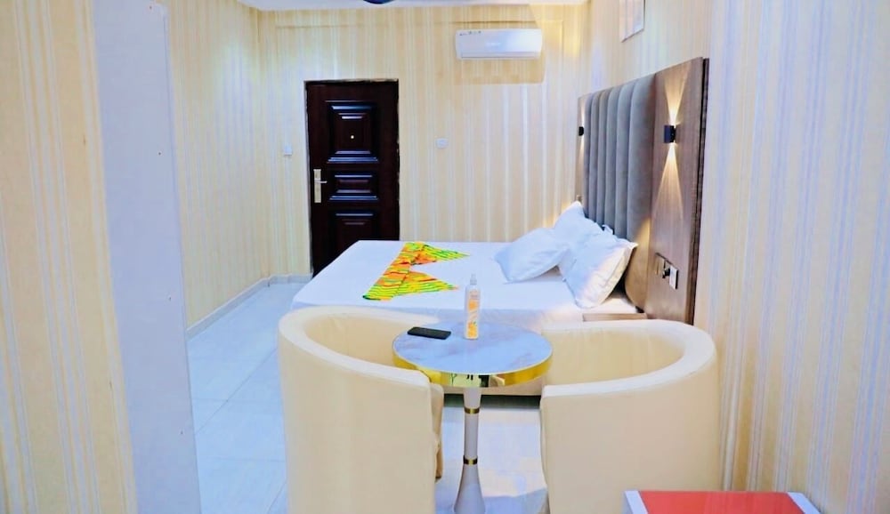 Executive Suite photo 1