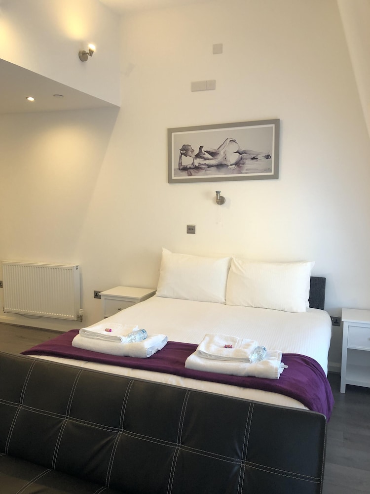 Deluxe Studio, Ensuite (King Studio)