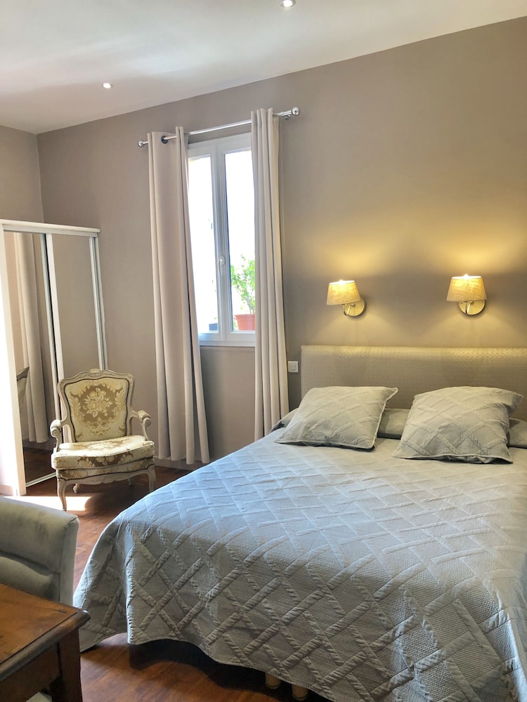 Economy Double Room - Photo 1