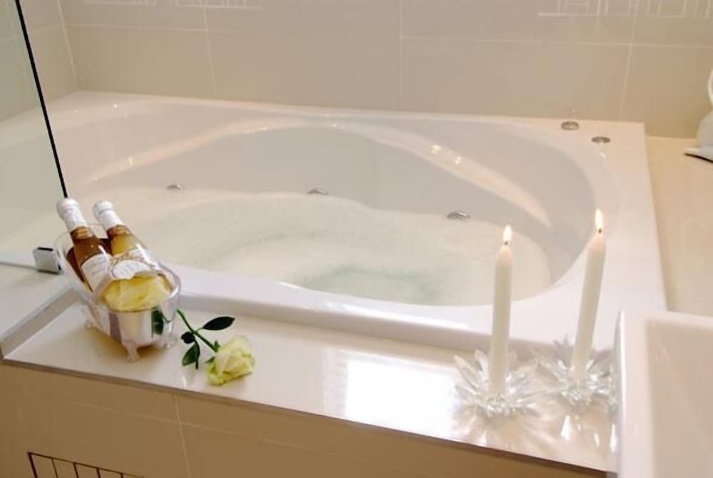 Luxury Queen Room photo 3