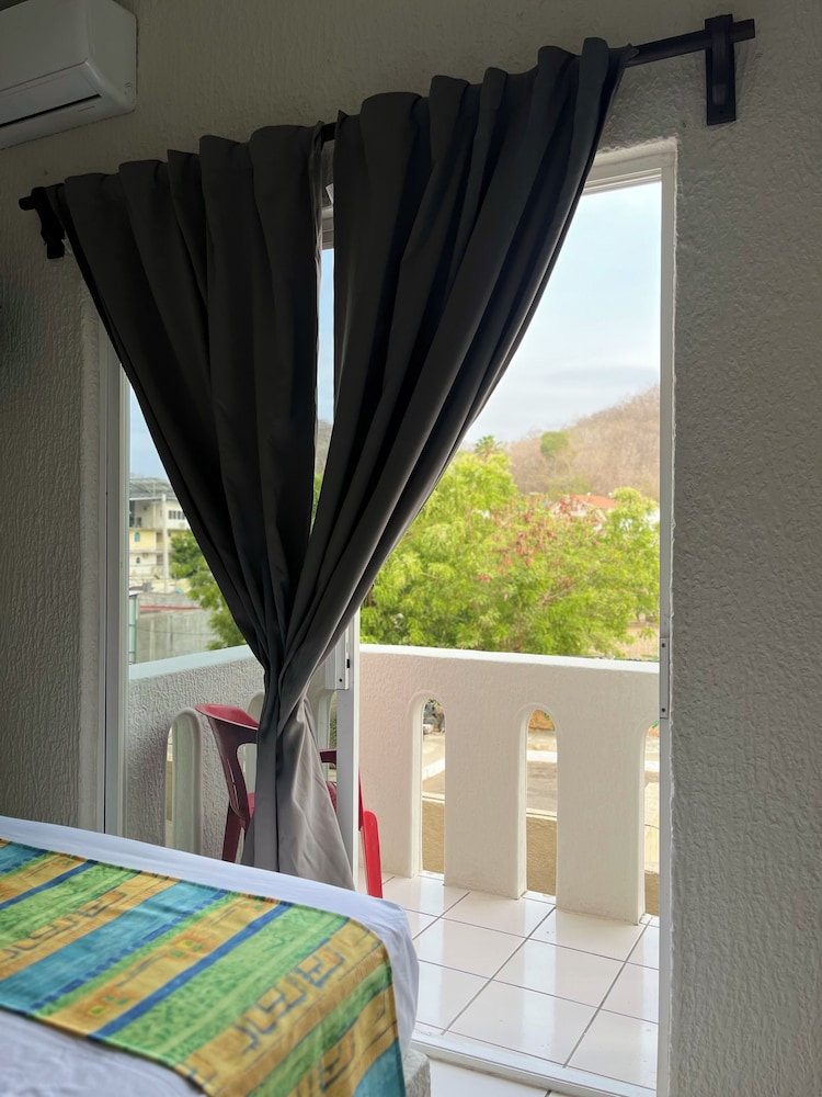 Basic Single Room, Balcony photo 3