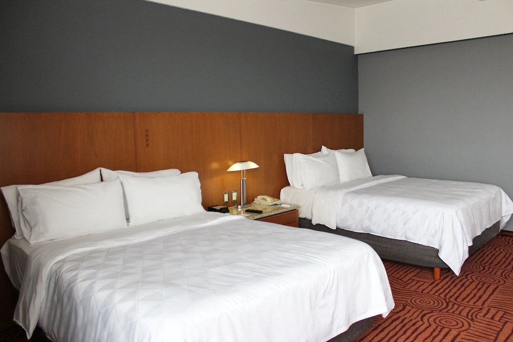 Standard Room, 2 Double Beds (Volcano View) photo 3