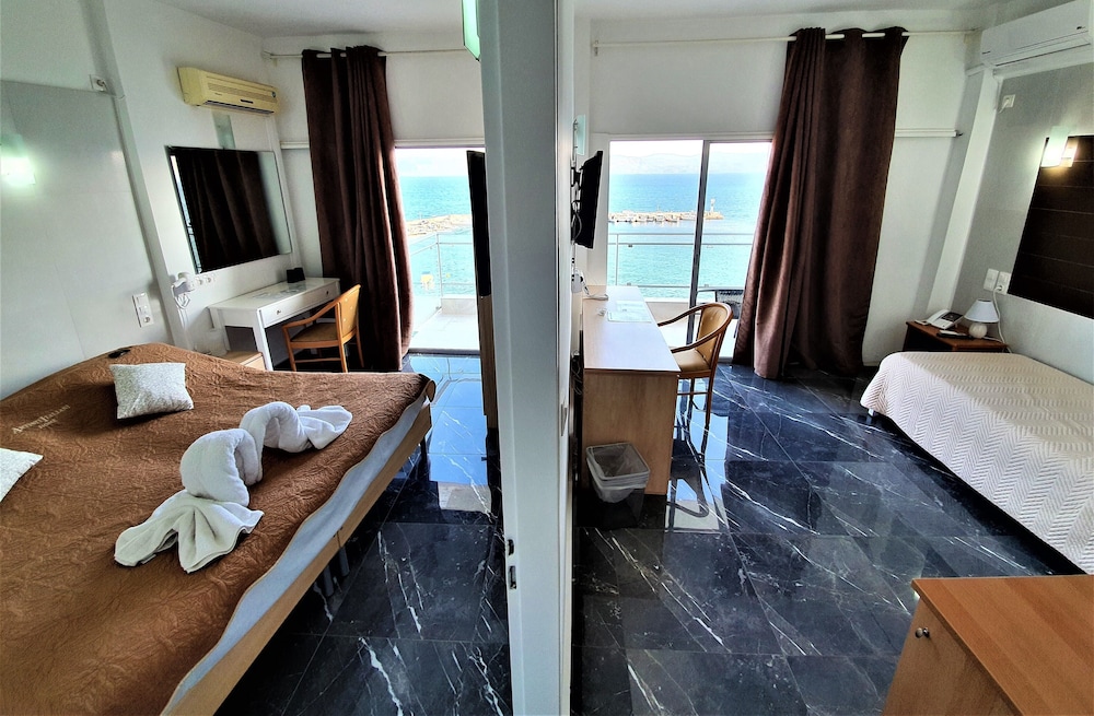 Suite, Sea View photo 1