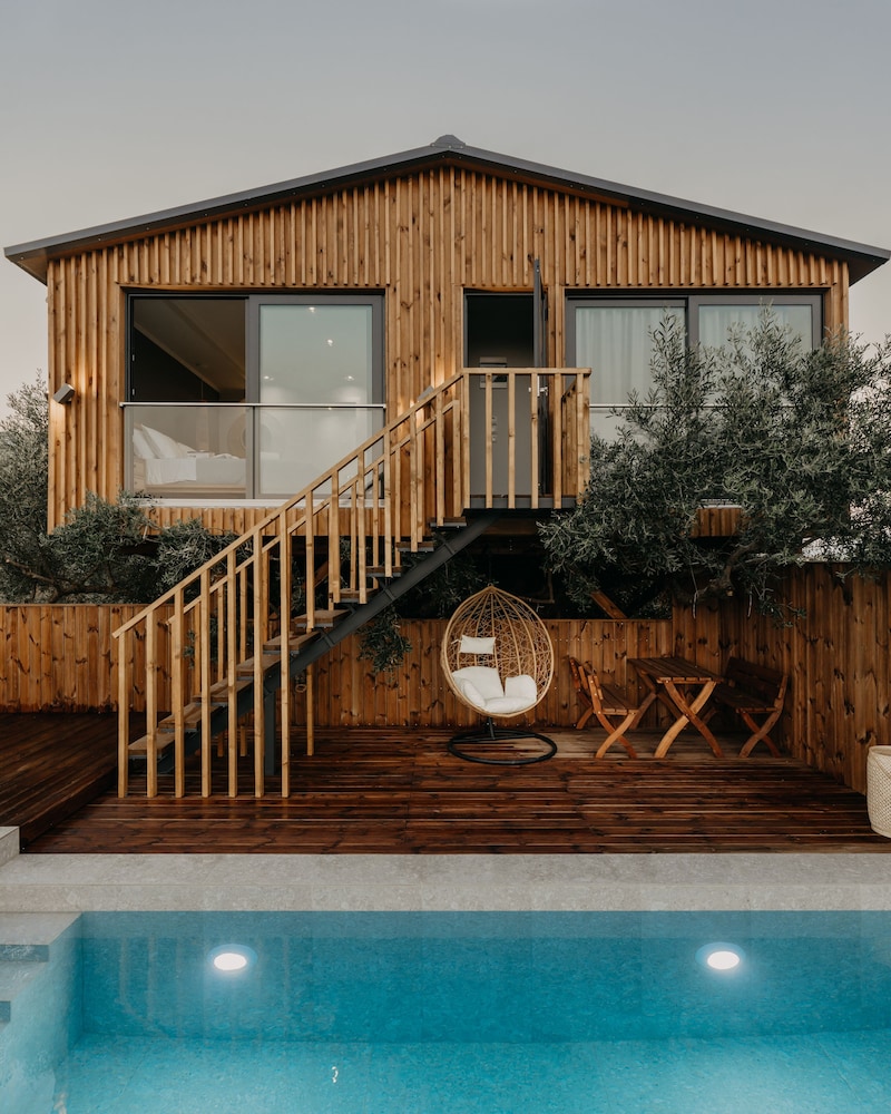 Tree House, 2 Bedrooms, Private Pool photo 3