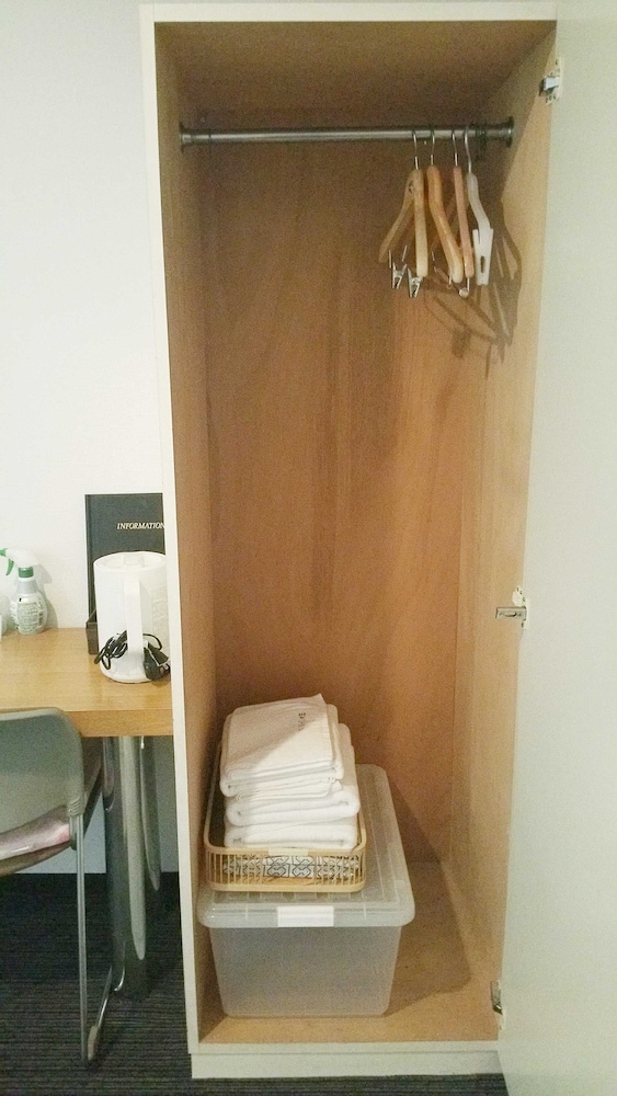 Twin Room, Non Smoking photo 2