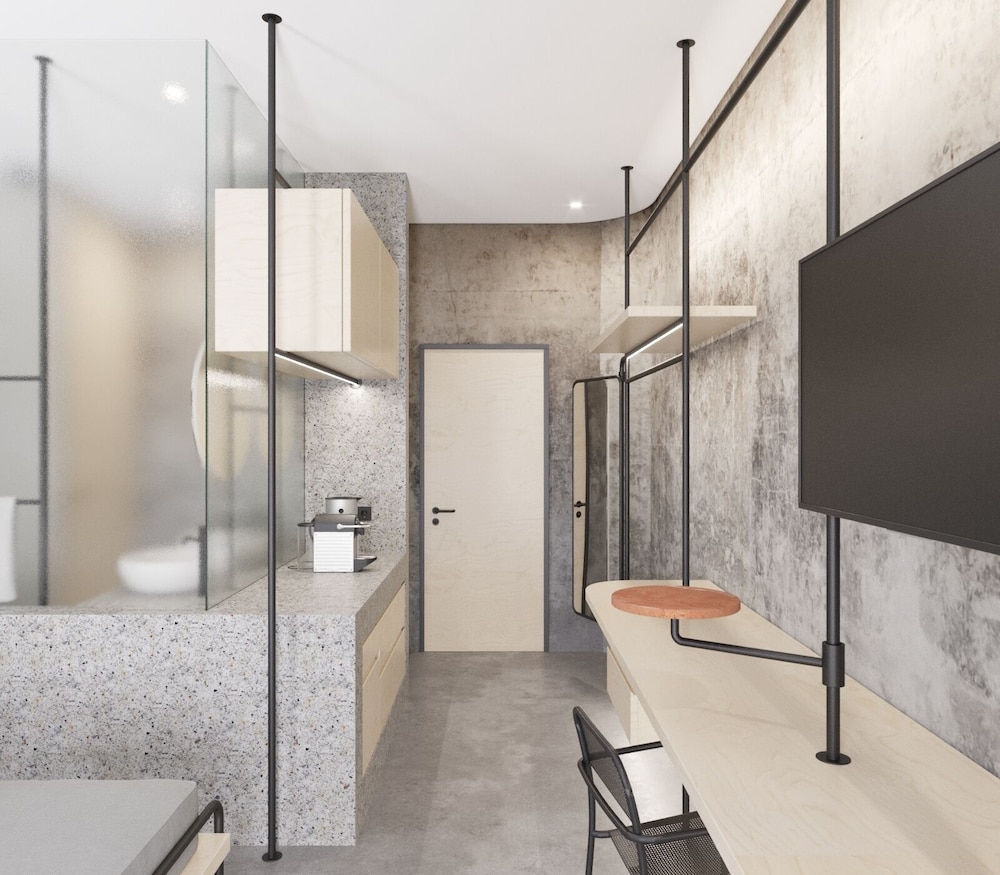 Courtyard WineTank Suite, Connecting Rooms