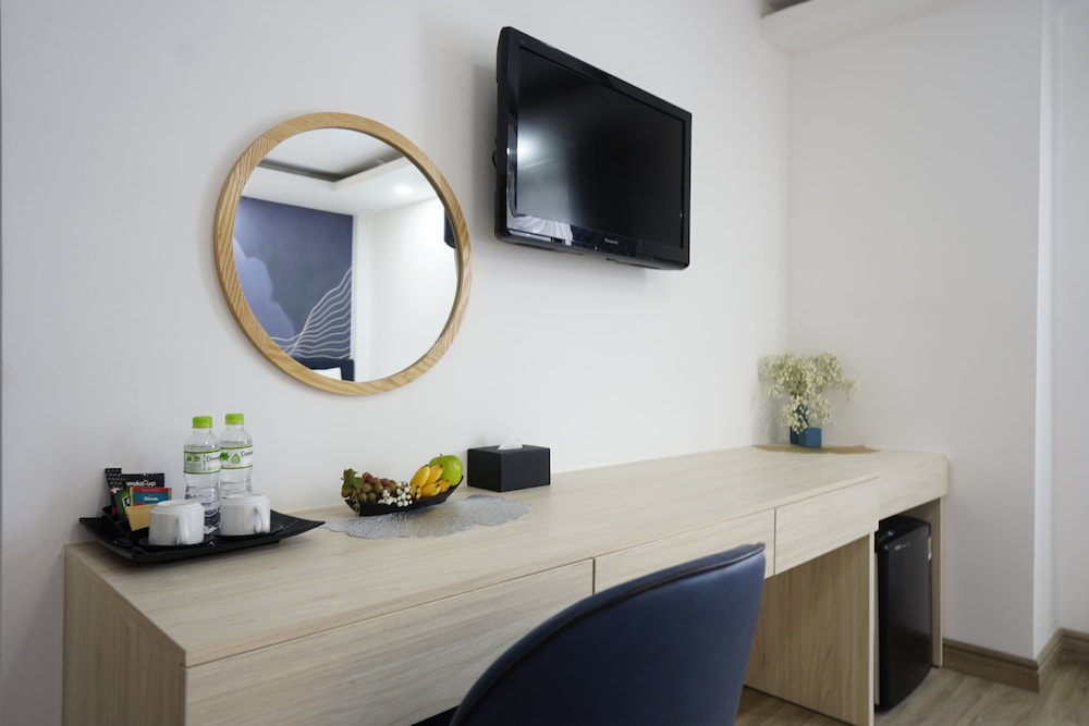 Family Twin Room, City View - Photo 8