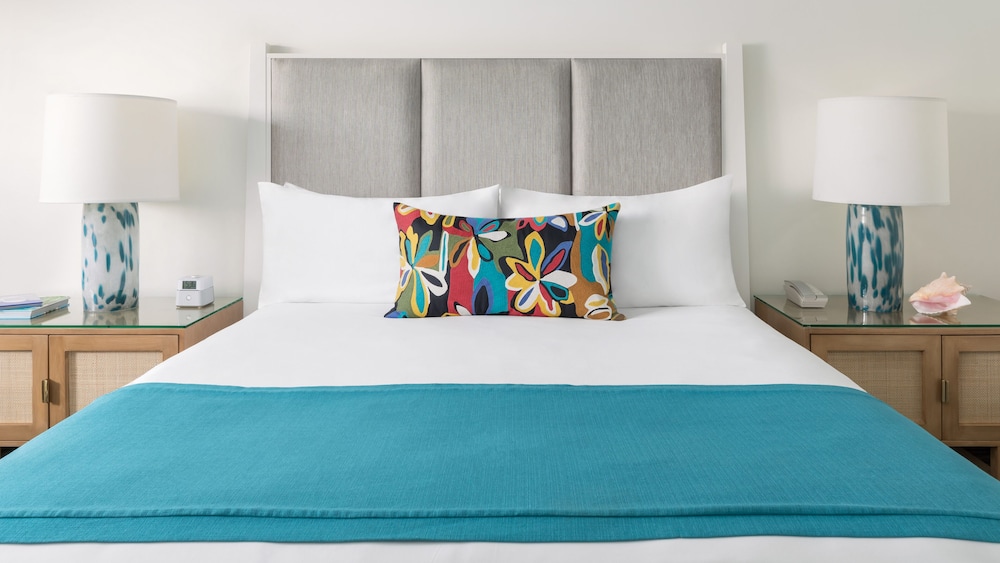 Classic Room, 1 Queen Bed, Balcony