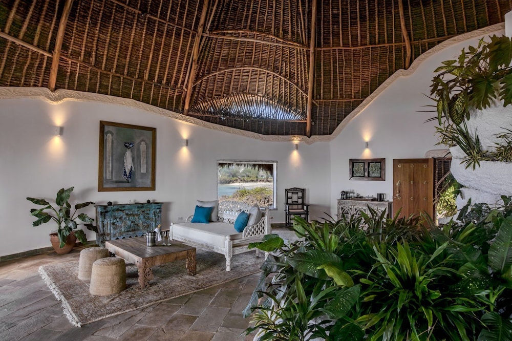 Suite on the Rocks