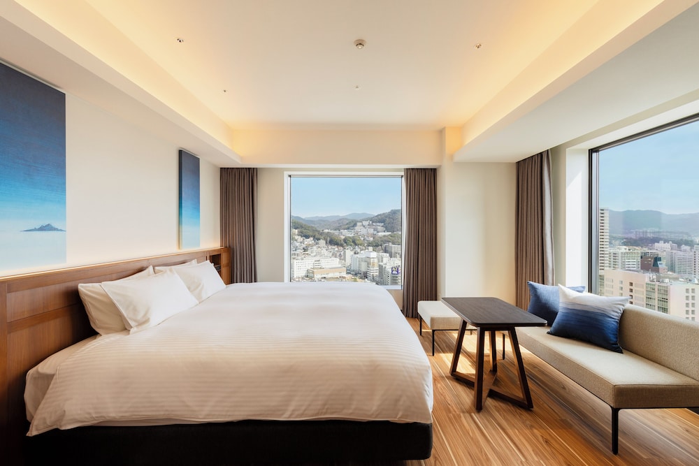 [20F-21F/High floor/29sqm] South Gate Corner Double, Non-smoking - Photo 1