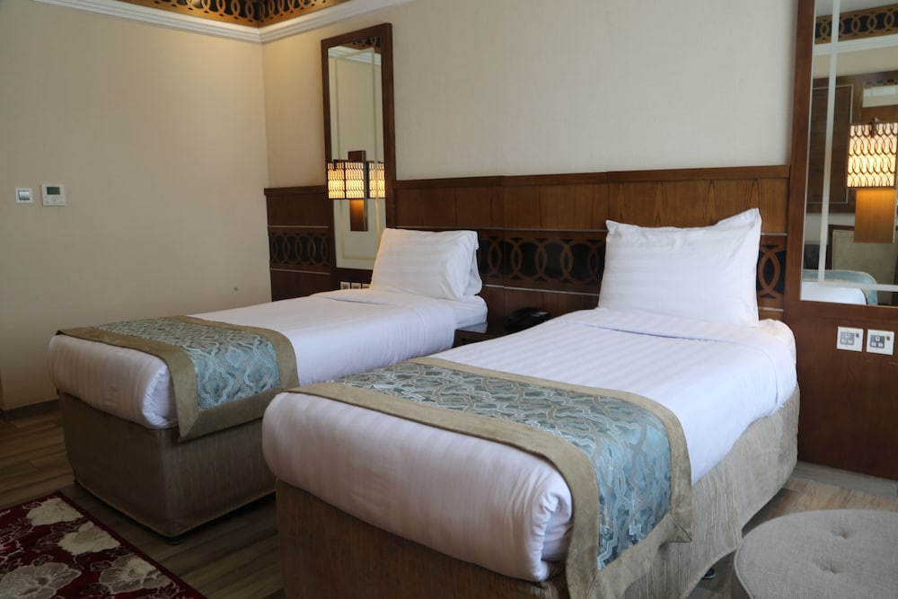 Twin Room - Photo 1