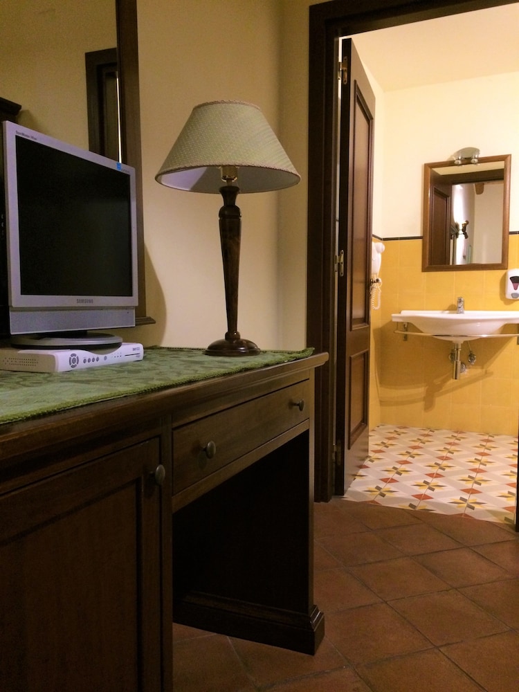 Double or Twin Room photo 1