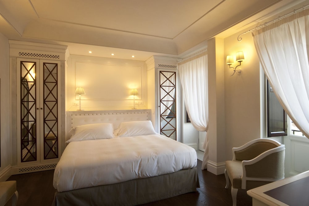 Classic Room, 1 Queen Bed - Photo 5