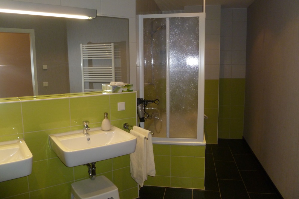 One Bedroom Apartment Three people (Landhof) photo 2