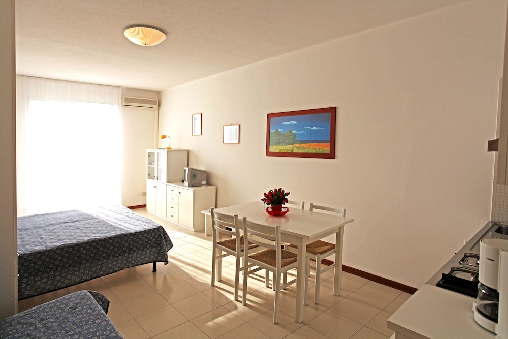 Standard Studio, 1 Bedroom photo 3