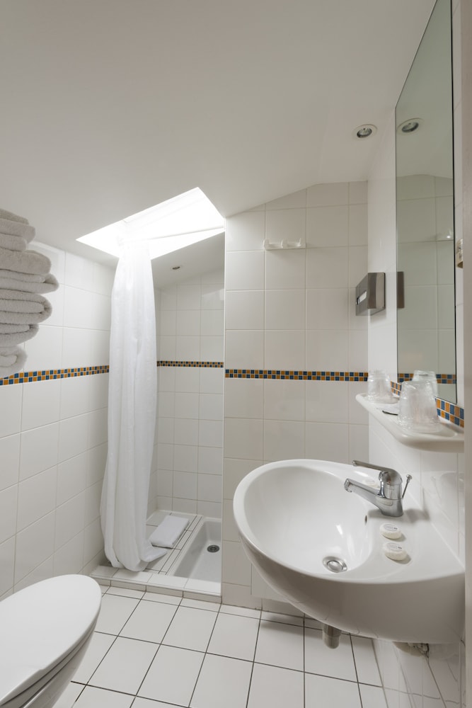 Quadruple Room - Photo 10
