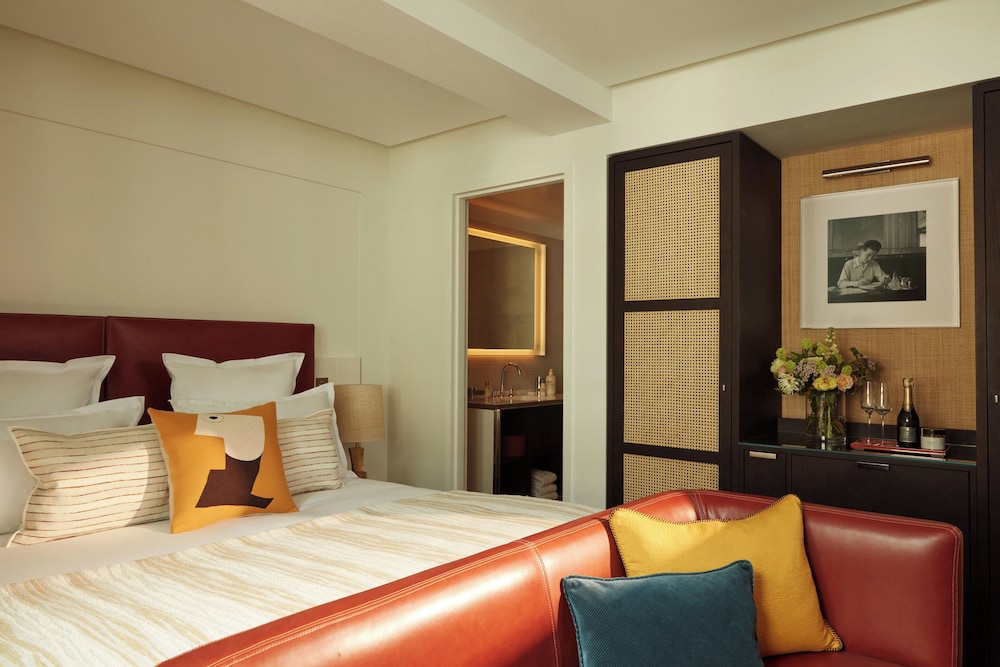 Superior Double Room, 1 Queen Bed, Non Smoking photo 2