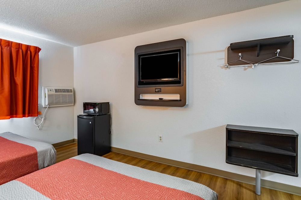 Standard Room, 2 Double Beds, Smoking