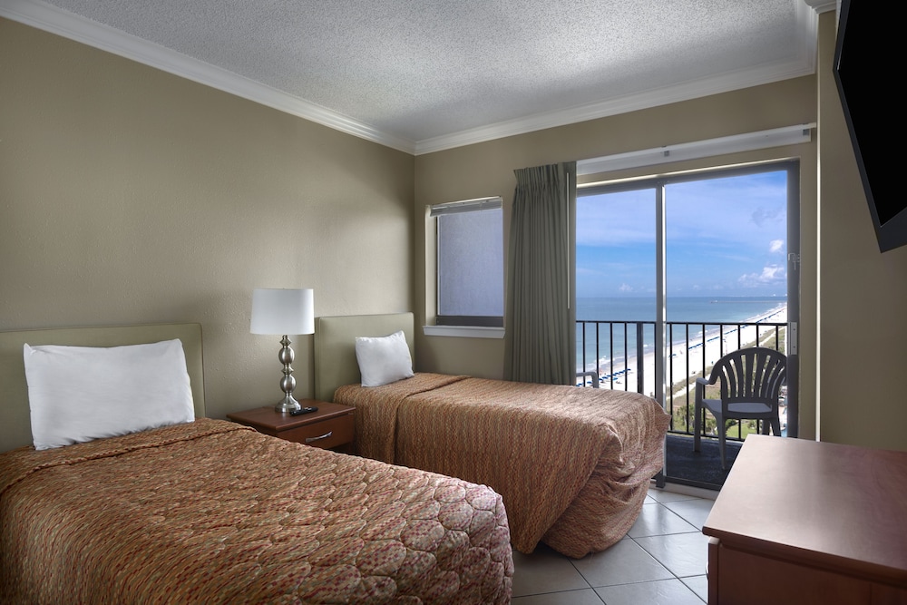 Condo, 2 Bedrooms, Ocean View photo 2