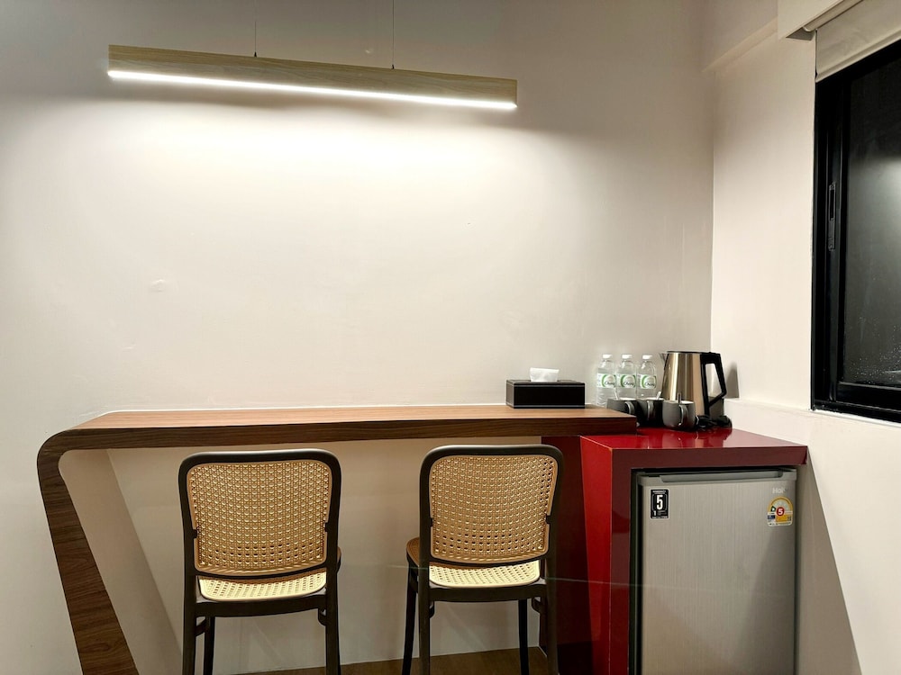 Luxury Studio Suite, Non Smoking, City View photo 2