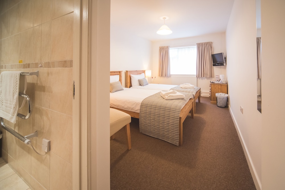Standard Twin Room - Photo 2