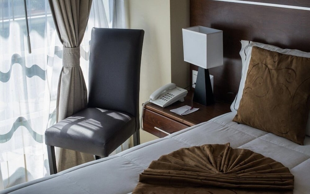 Basic Double or Twin Room photo 1