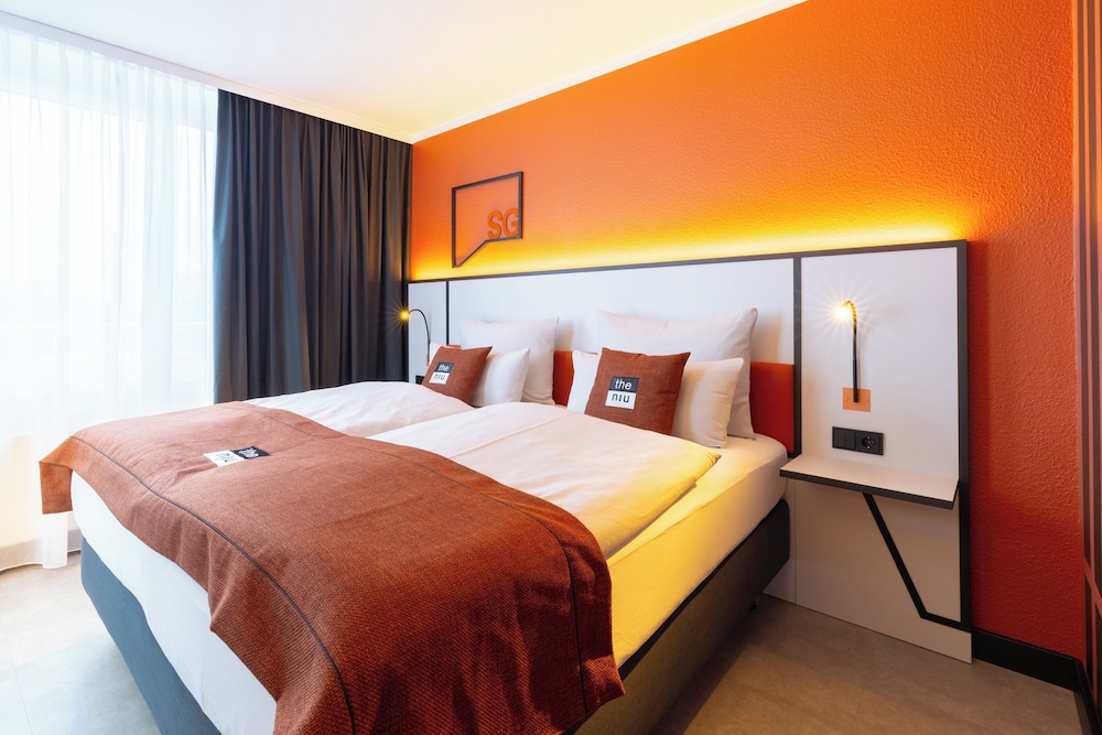 Standard Room, 1 Queen Bed - Photo 18