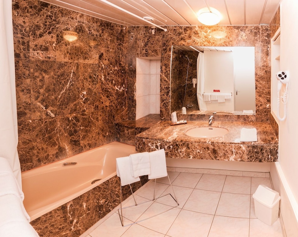 Apartment - Photo 3