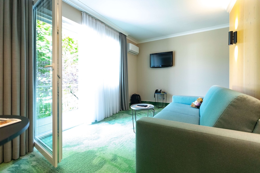 Family Apartment, 1 Bedroom - Photo 4