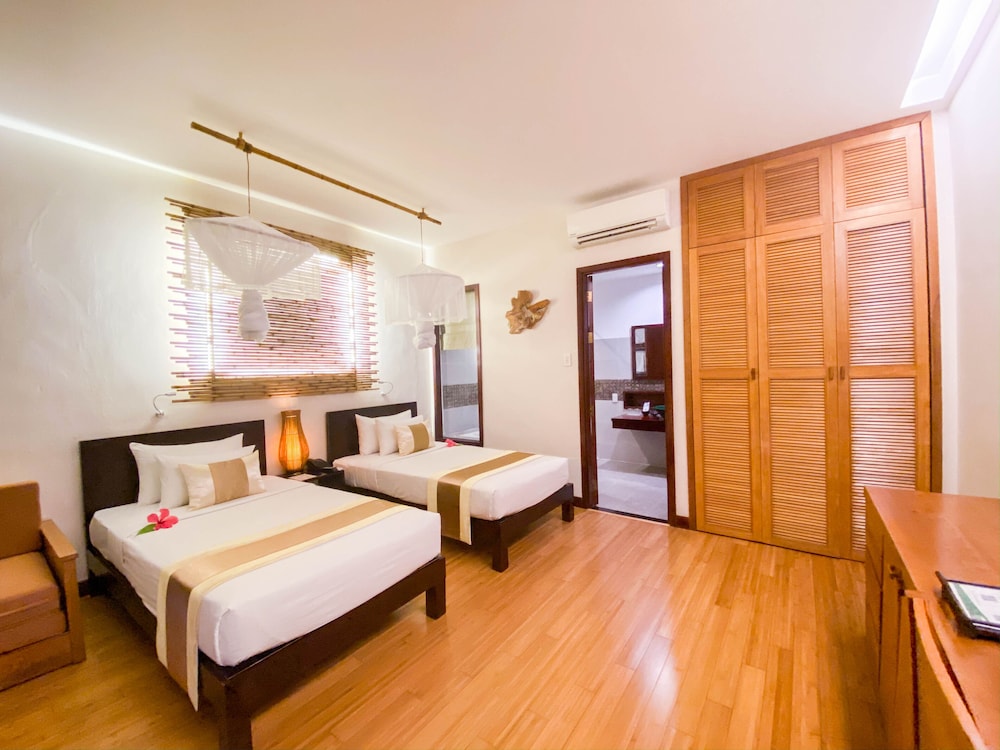Serene Oasic Bungalow - Photo 2