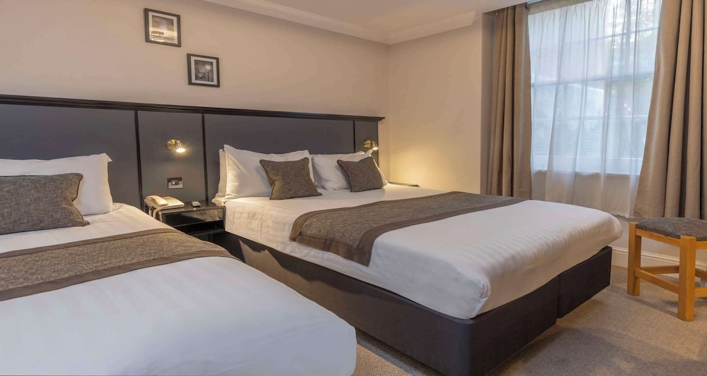 Family Room, Multiple Beds, Non Smoking photo 1