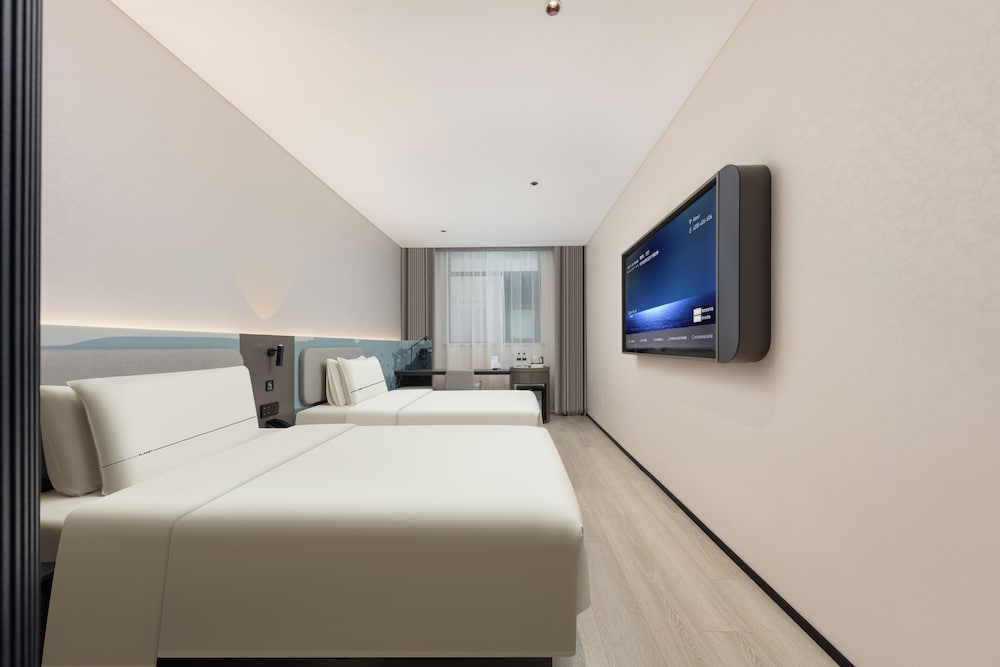 Standard Double Room, Housekeeping