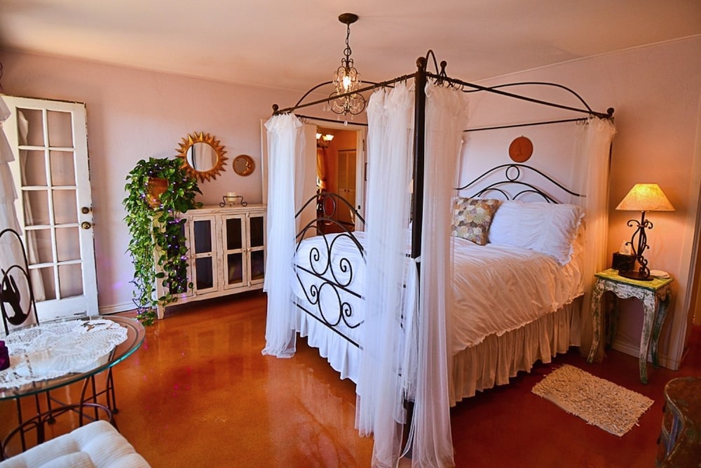 Lavender Suite