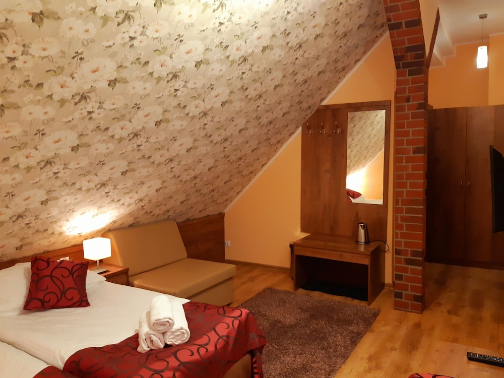 Basic Triple Room, Multiple Beds, Non Smoking (11) photo 3