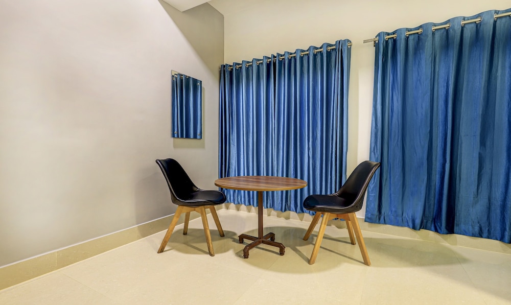 Deluxe Room - Photo 4