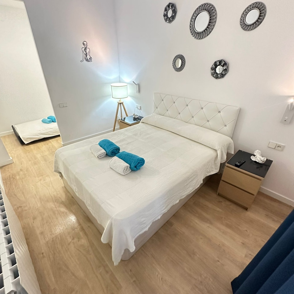 Habitación Triple, Baño Compartido