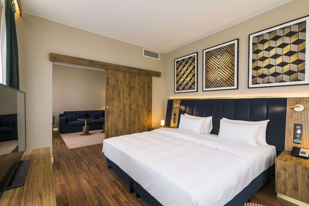 Premium Suite, Balcony